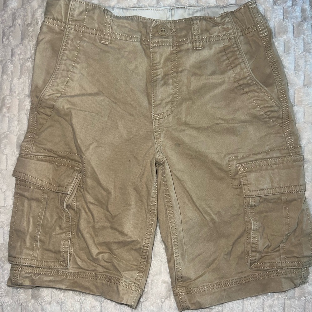 Boys Gap khaki cargo shorts, sz 8